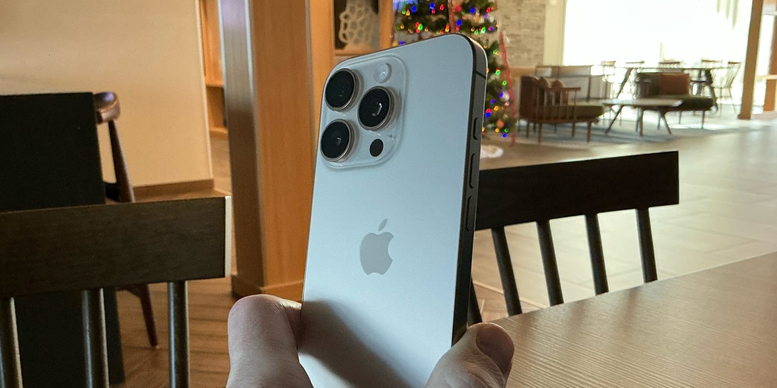 iPhone 16 Pro