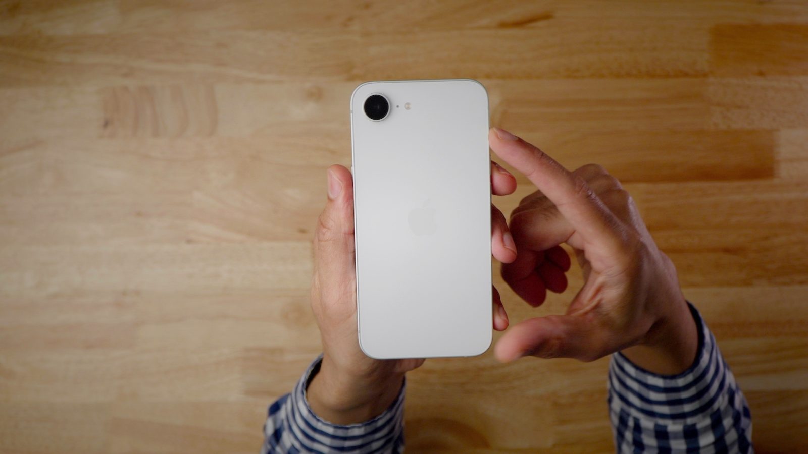 iPhone 16e